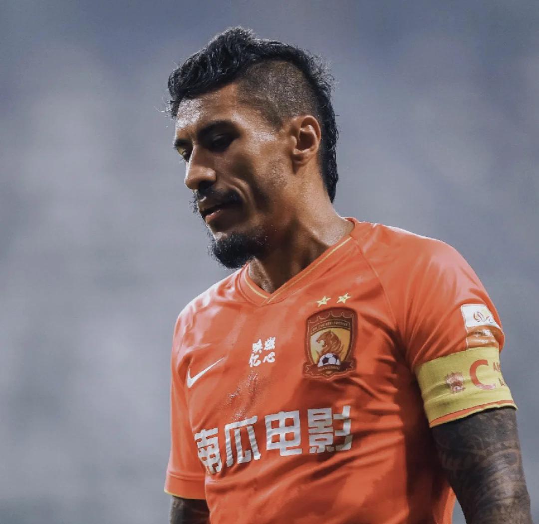 关于广州恒大主场征服重庆斯威，全面占据优势的信息