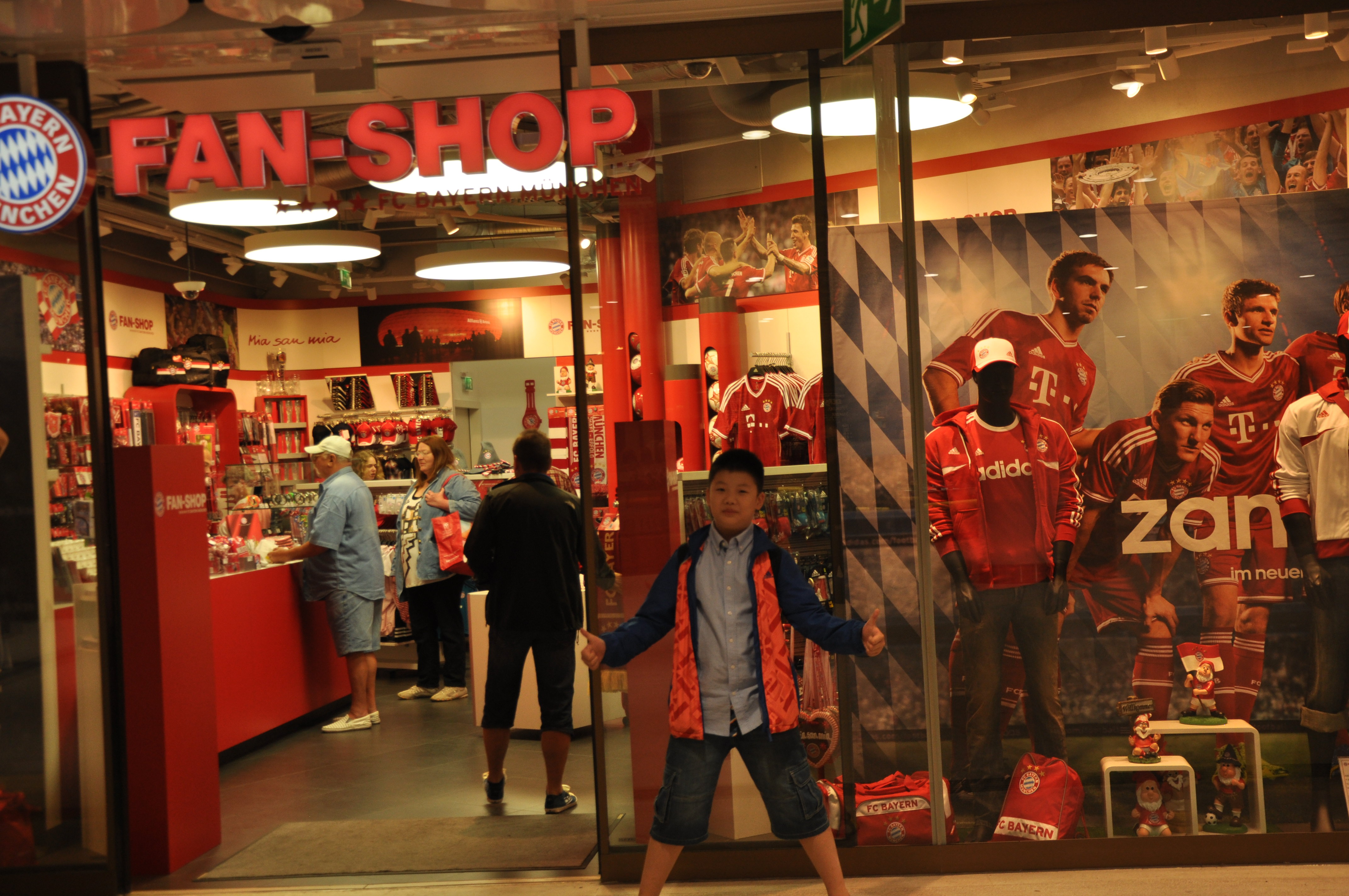  费德勒迎来三赛季高光表现，拜仁球迷沸腾！